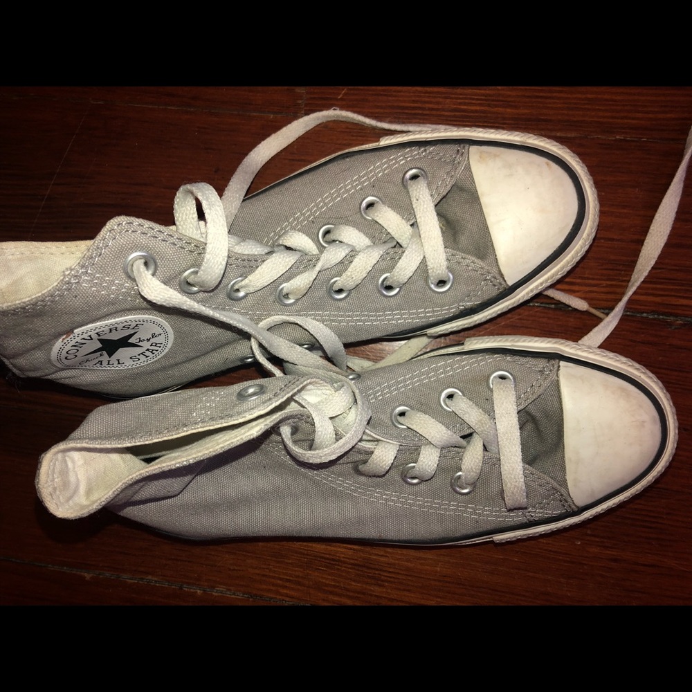 gray converse